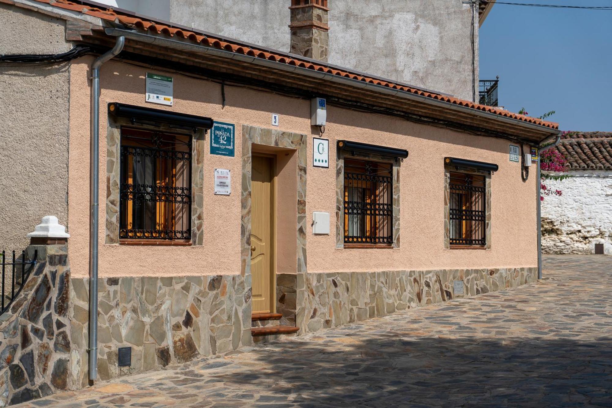 Casa Rural La Posada Del 42 Carrascalejo Esterno foto